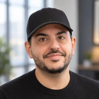 Portrait of PZcall's technology co-founder